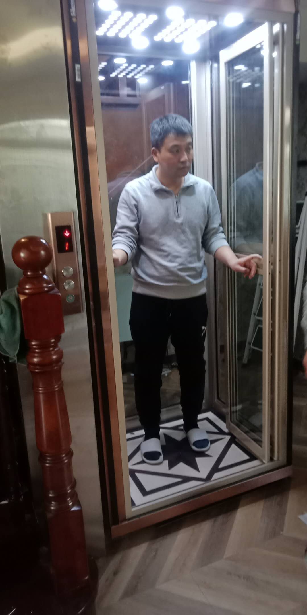 移動式升降機