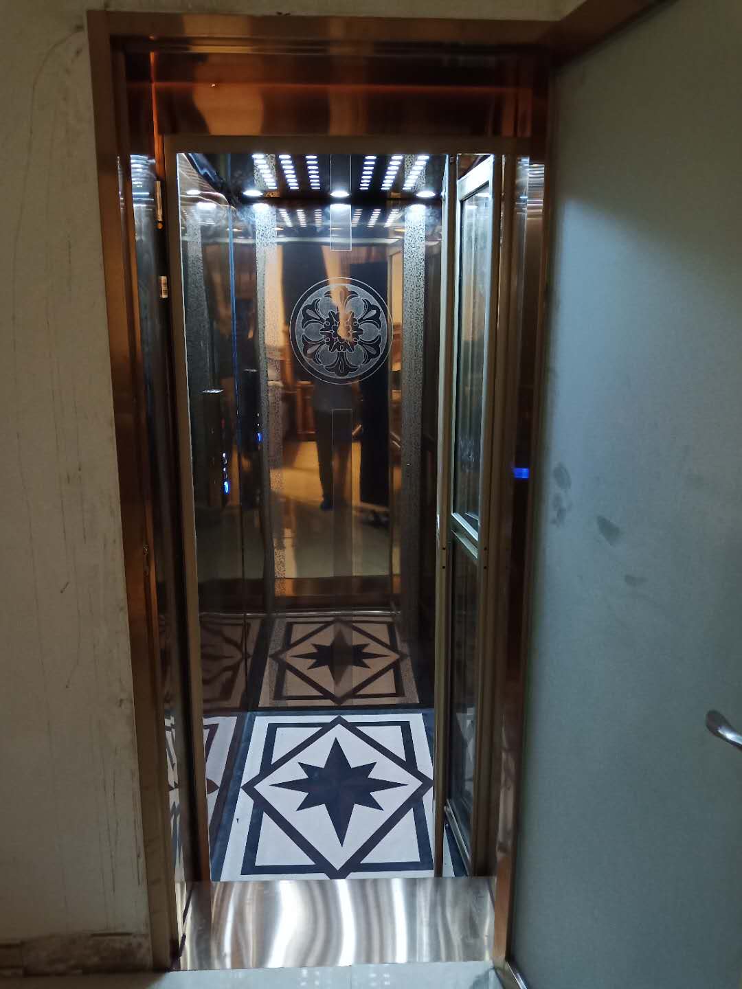 移動式升降機